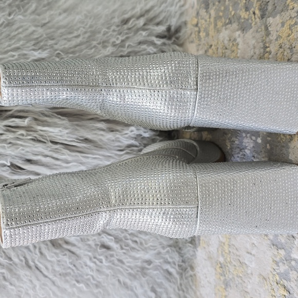 Mia Iva Silver Platform Boots | Sparkly Block Heel Ankle Boot| Size 7.5 - Picture 7 of 17